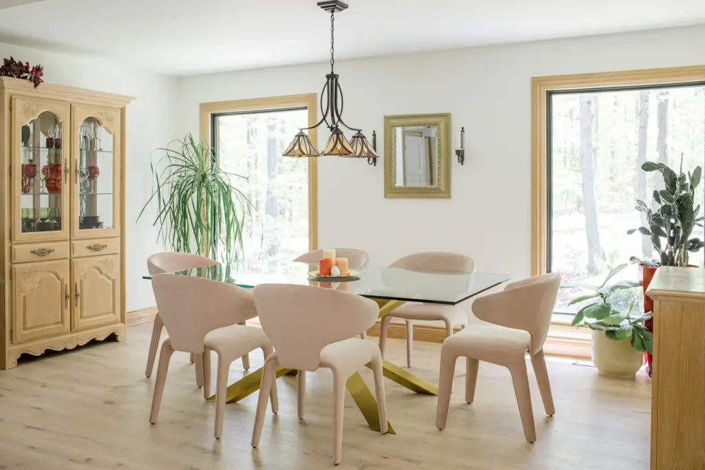 Jesse Thompson Road dining area