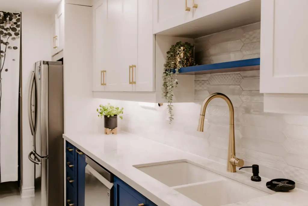 65 huntingdale blvd Nova Decor counter, sink and faucet